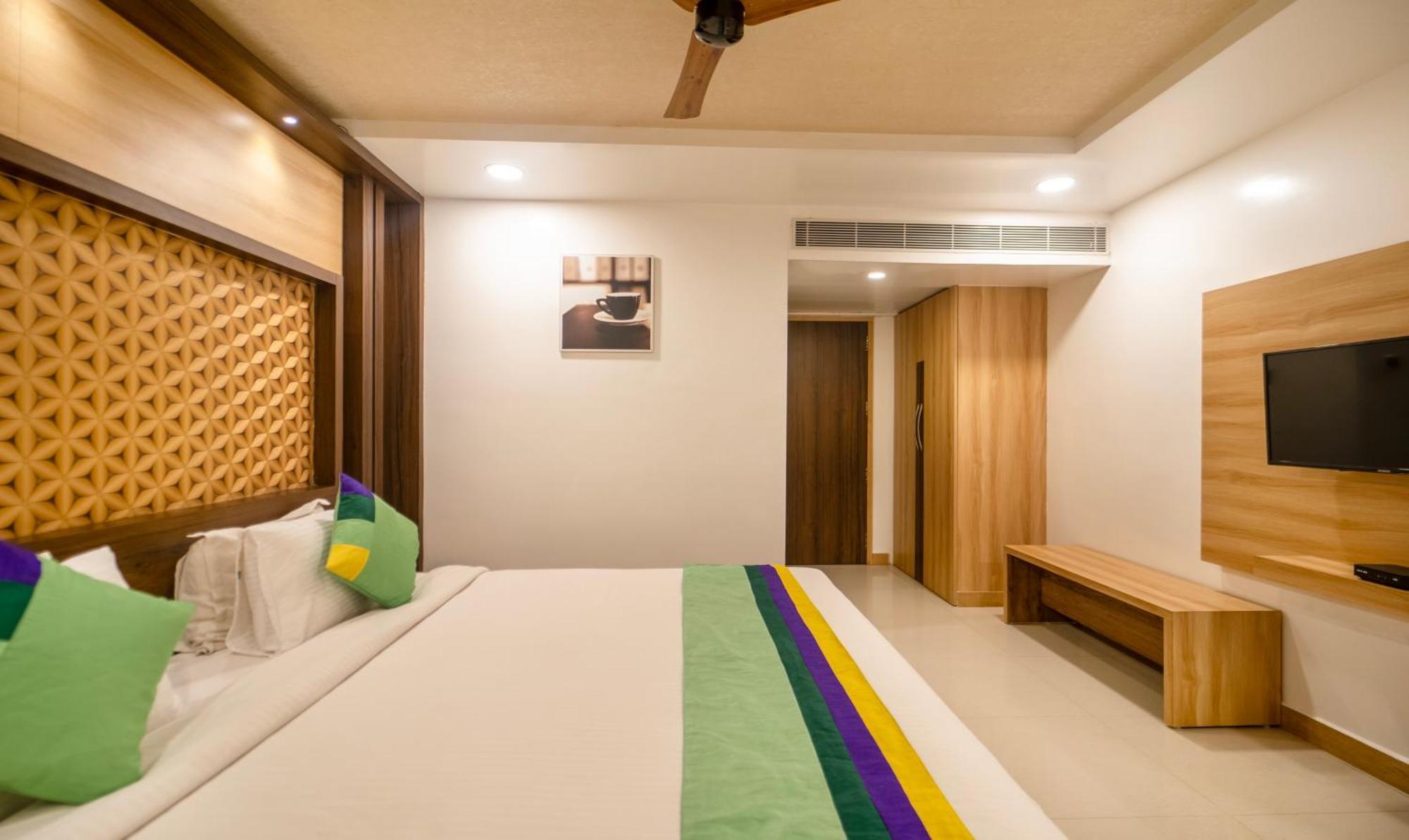 Treebo Golden Swan Pammal Hotell Chennai Exteriör bild