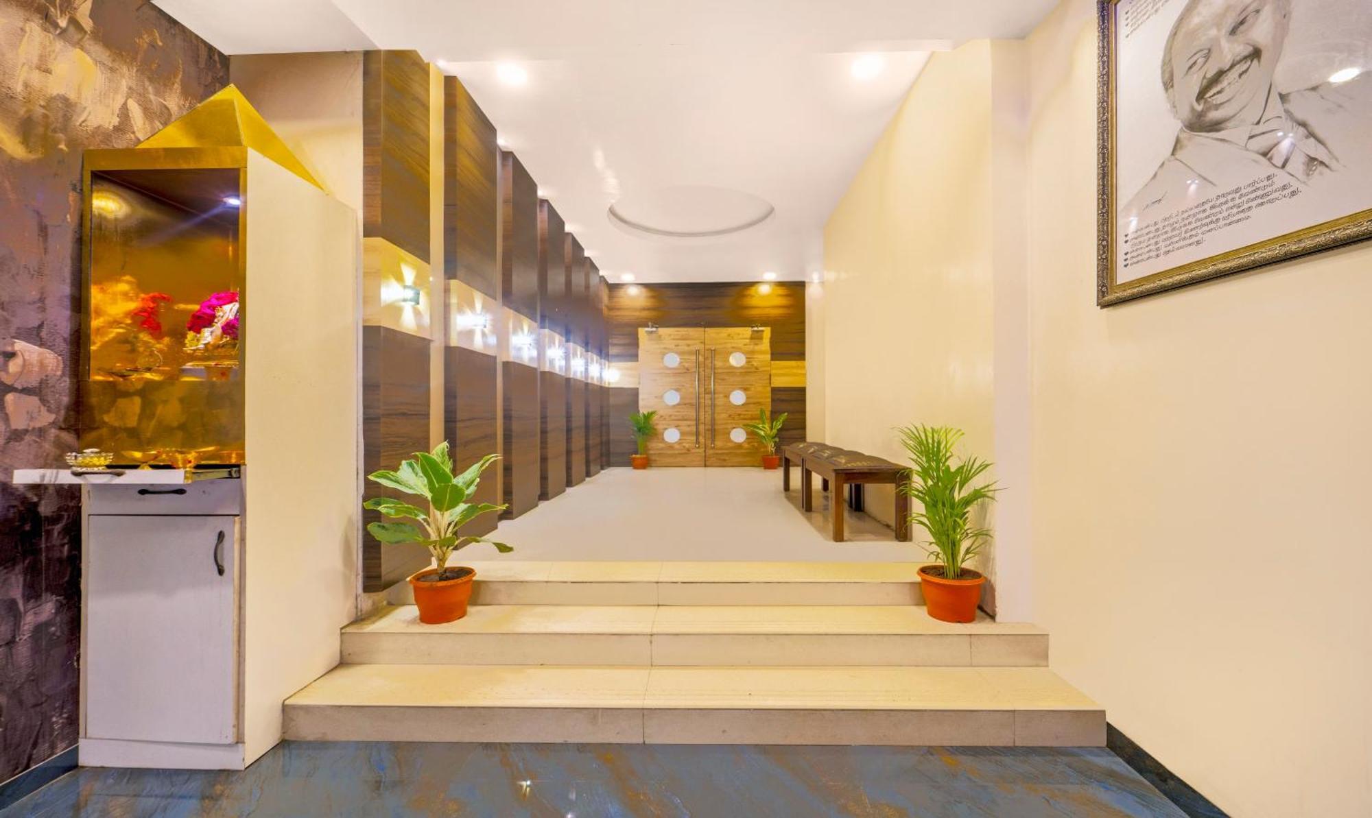 Treebo Golden Swan Pammal Hotell Chennai Exteriör bild